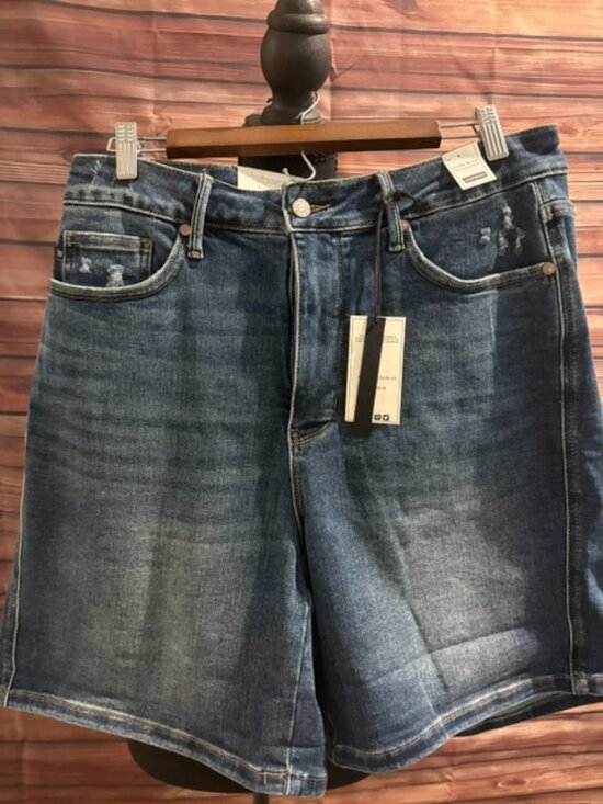 Judy Blue Pants - Judy Blue Demi Tummy Control Jean Shorts JB150246DK 1X NWT